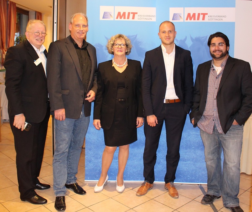(v.l.n.r.): Andreas Sobotta, Hauptgeschftsfhrer der Niedersachsen-MIT, Jrg Rudolph, MIT-Kreisvorsitzender, Marlies Schgl, stellv. Kreisvorsitzende, Gero Becker, Institut fr Handelsforschung (IFH), Kln und Niklas Ercan, stellv. Kreisvorsitzender